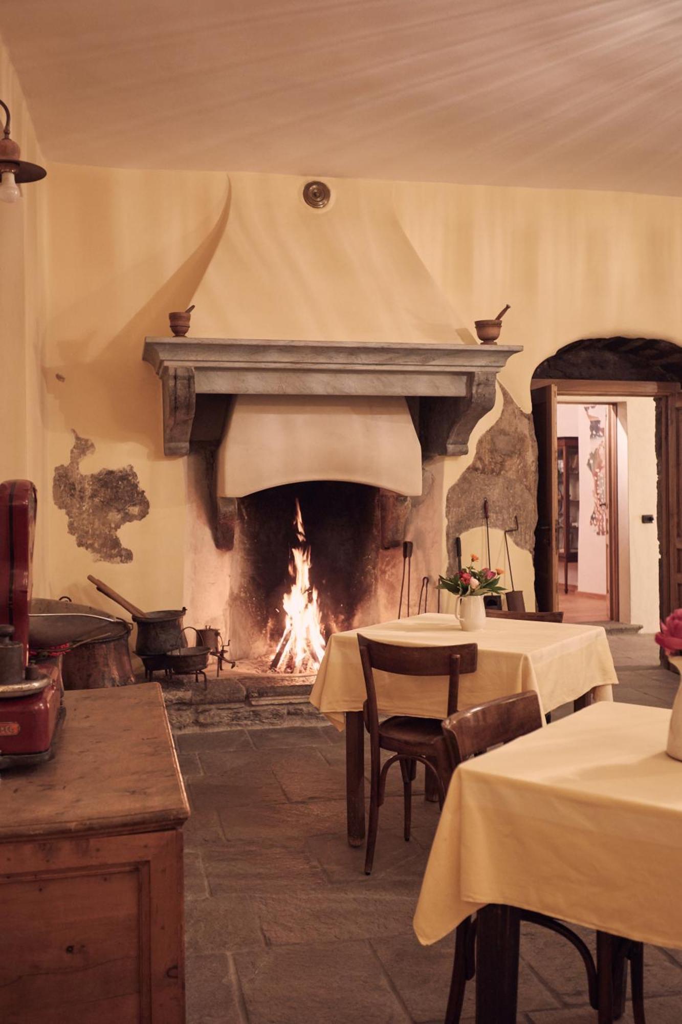 Le Corti Dei Sassi Bed & Breakfast Berbenno di Valtellina Dış mekan fotoğraf
