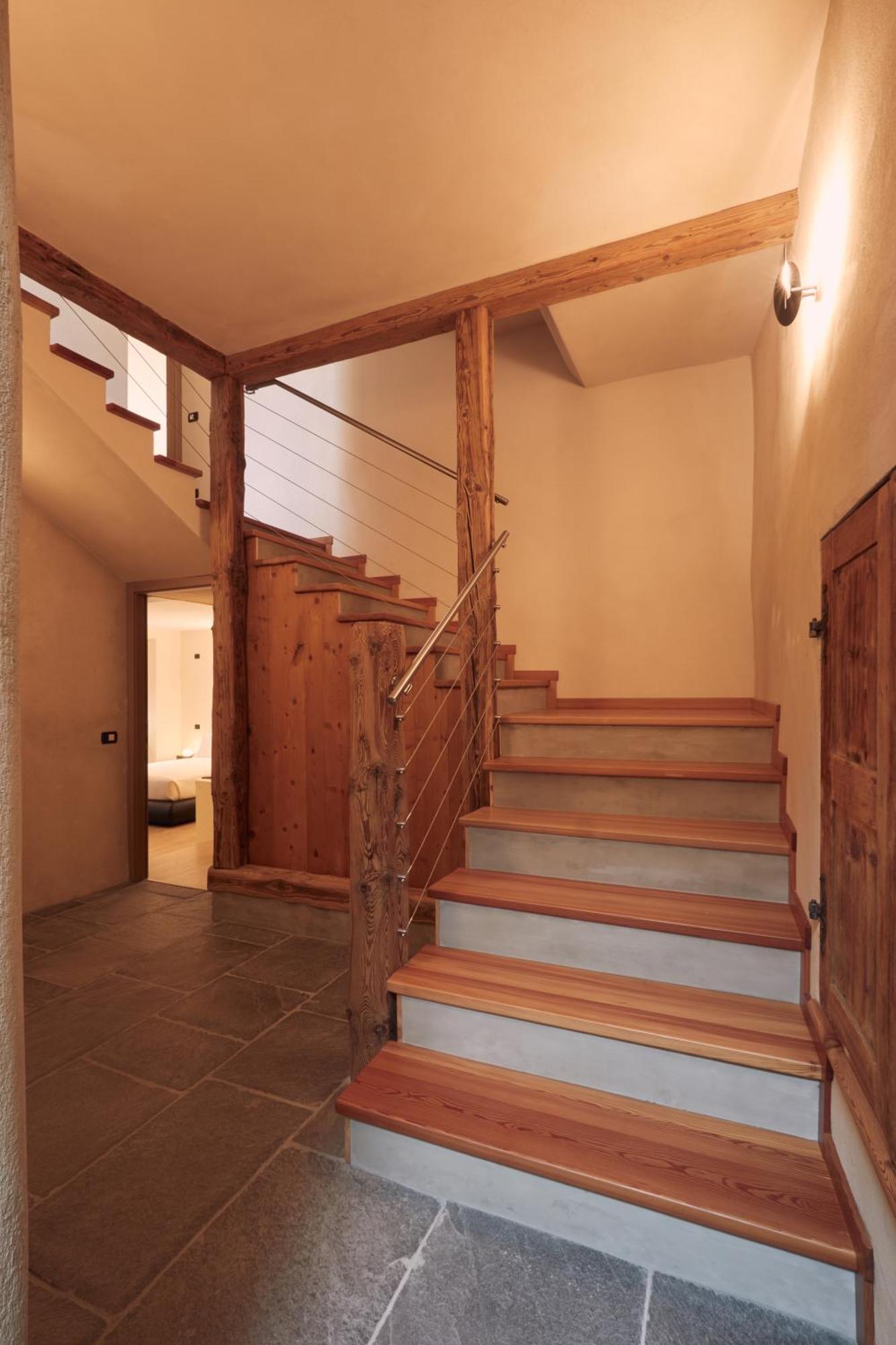 Le Corti Dei Sassi Bed & Breakfast Berbenno di Valtellina Dış mekan fotoğraf